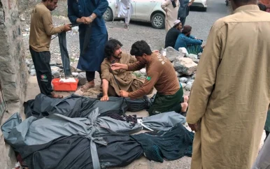Passagiersbus stort in ravijn in Pakistan: 40 doden