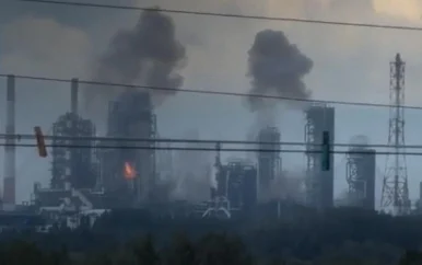 Oekraïne valt grootste Russische olieraffinaderij in Omsk aan
