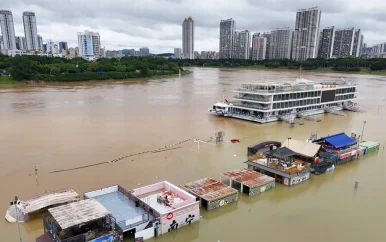 39 doden door tropische storm in China