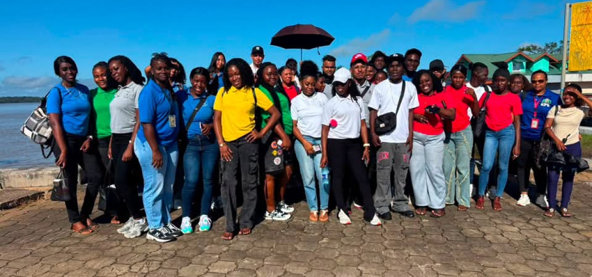 IMEAO 3-studenten maken educatieve excursie naar Frans Guyana