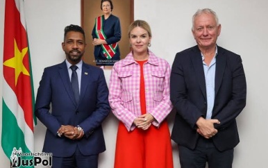 Nederlandse Kamerdelegatie en minister Monorath bespreken samenwerking