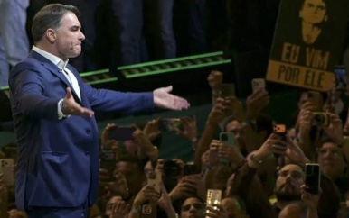 Zoon van Bolsonaro neemt het op tegen Lula bij presidentsverkiezing Brazilië