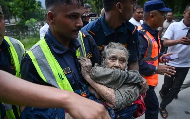 Doden en honderden vermisten na overstroming in Nepal