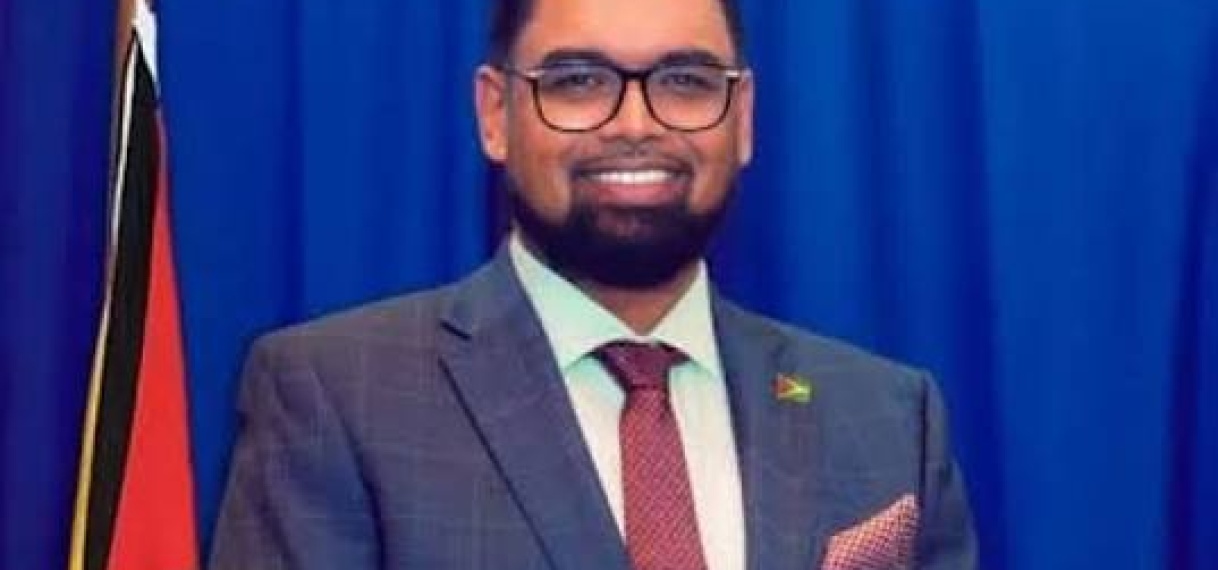 Guyanese president wil misbruik van sociale media via de wet aanpakken
