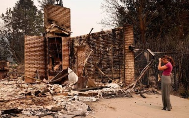 Honderden gebouwen verwoest door natuurbranden in Washington