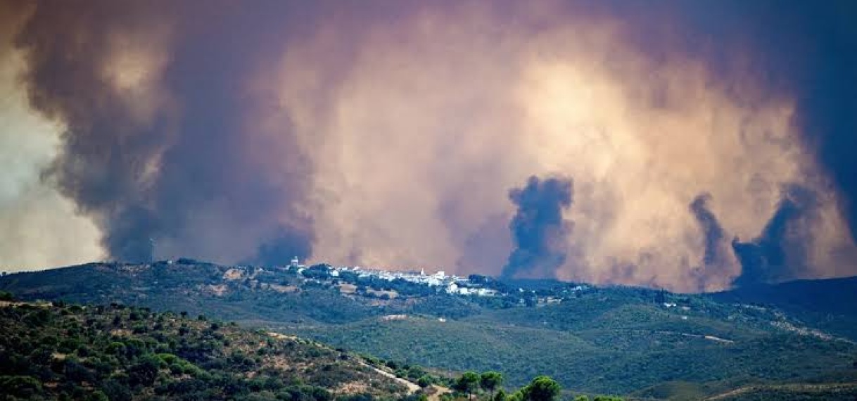 UPDATE: Natuurbrand in Andalusië dreigt richting Sevilla