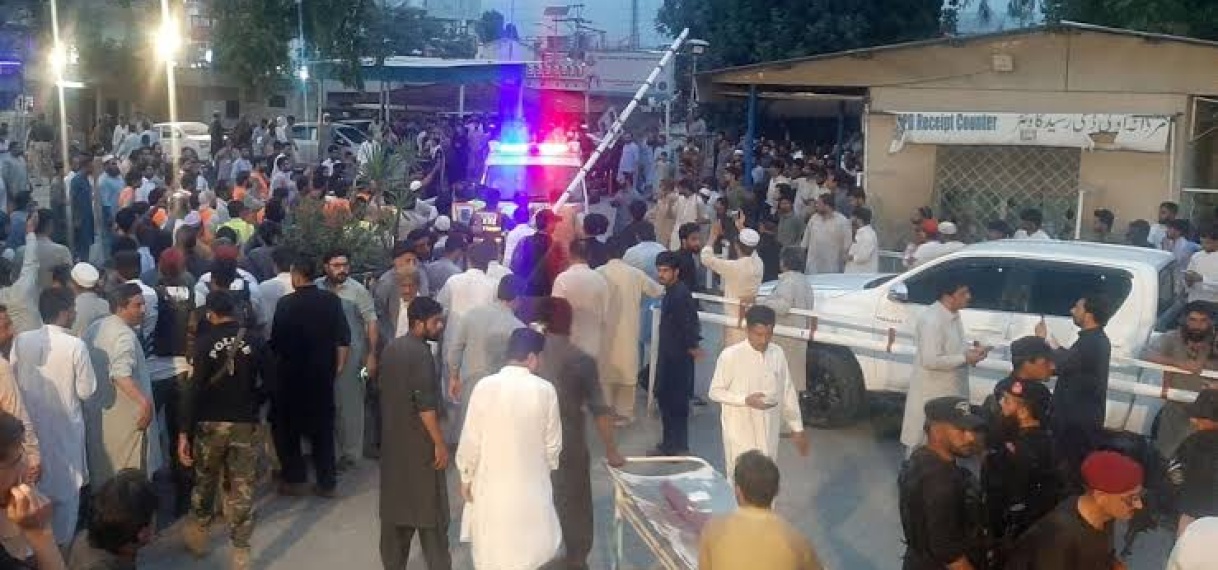 Zeker 14 doden bij zelfmoordaanslag in Pakistan