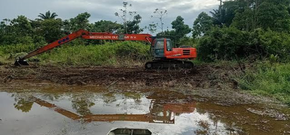 LVV pakt achterstallig onderhoud waterwegen Lelydorp en omgeving aan