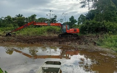 LVV pakt achterstallig onderhoud waterwegen Lelydorp en omgeving aan