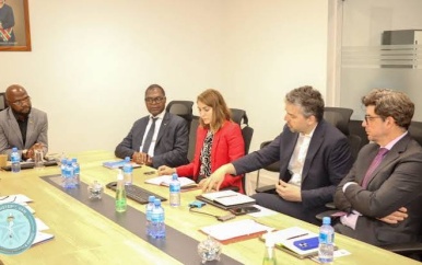 Internationale missie versterkt tabaksontmoediging en aanpak Illegale Tabakshandel in Suriname