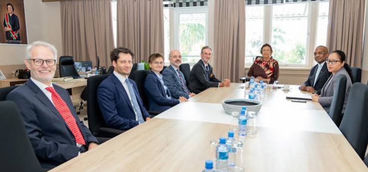 Vertrekkende Nederlandse ambassadeur blikt tevreden terug