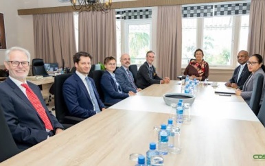 Vertrekkende Nederlandse ambassadeur blikt tevreden terug