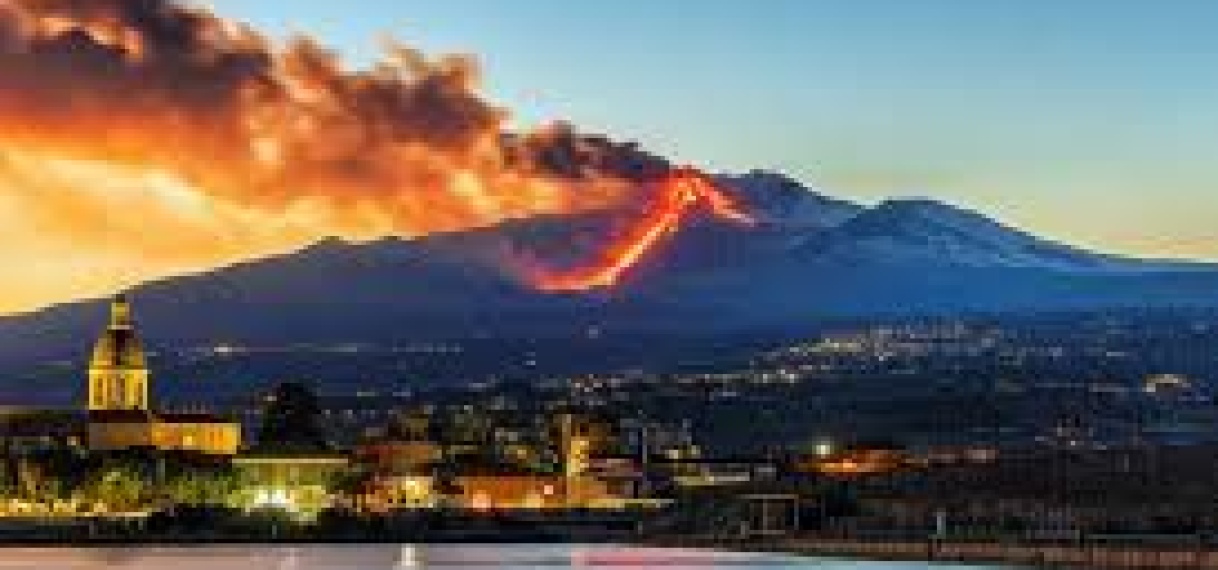 Etna-uitbarsting verstoort vluchten: 30.000 reizigers getroffen