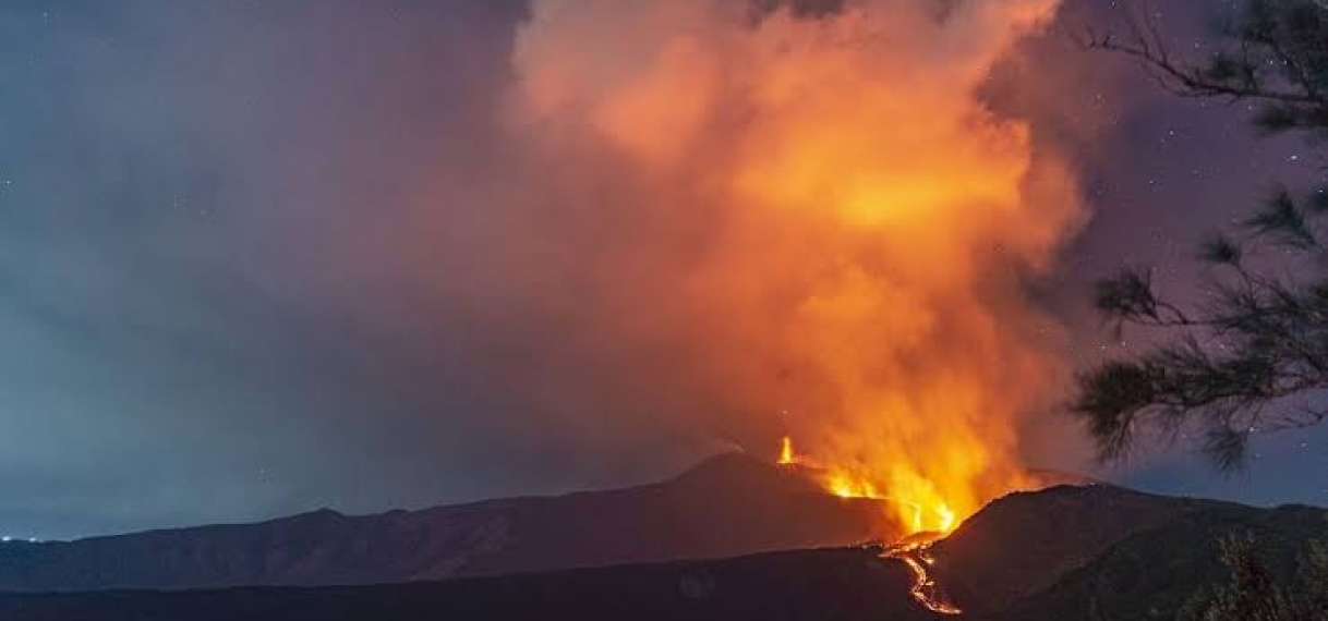 UPDATE: Vliegverkeer Sicilië verstoord door uitbarsting Etna