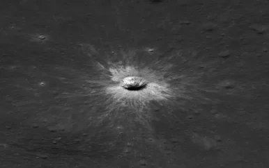 Nieuwe grote krater op de maan ontdekt: ‘Gebeurt misschien eens in de eeuw’