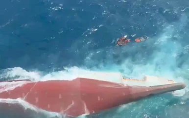 Veerboot gezonken in Indonesische wateren; nog 129 opvarenden vermist