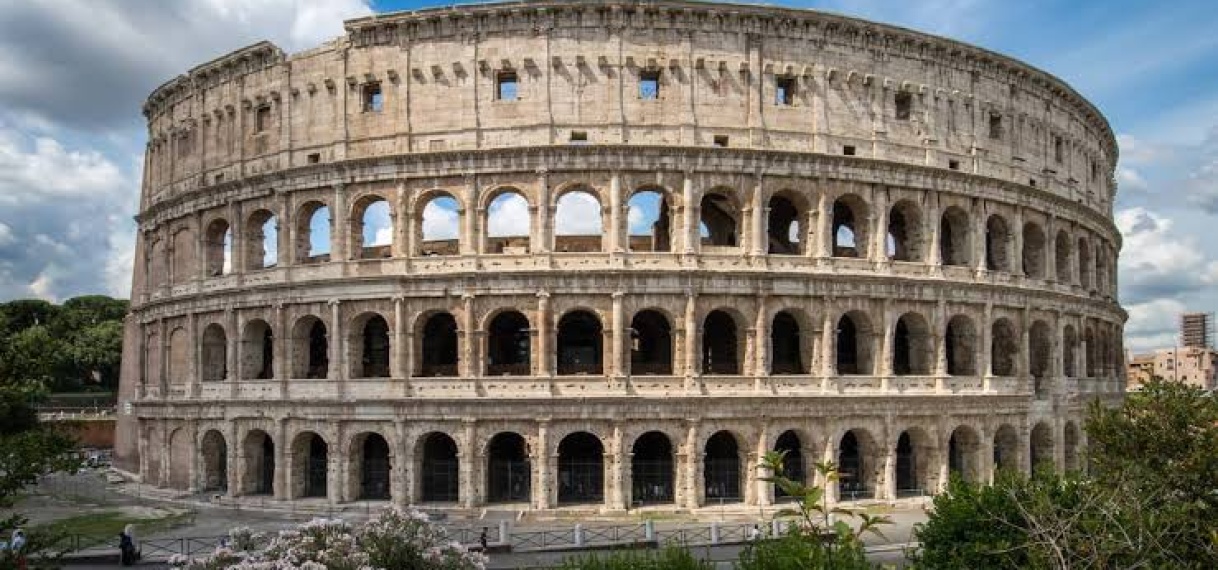 Man komt om het leven na val van 10 meter bij Colosseum