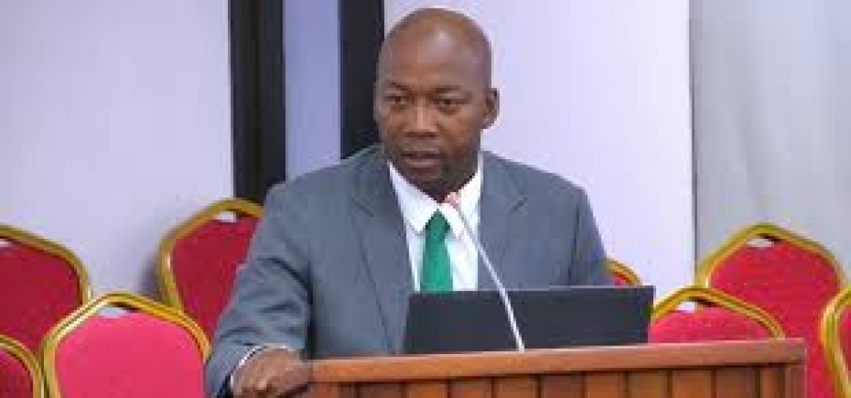 Minister Abiamofo: “USD 500 miljoen nodig om tekort aan elektriciteit weg te werken”