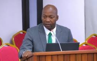 Minister Abiamofo: “USD 500 miljoen nodig om tekort aan elektriciteit weg te werken”