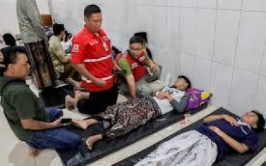 Honderden leerlingen ziek door gratis schoolmaaltijd in Indonesië