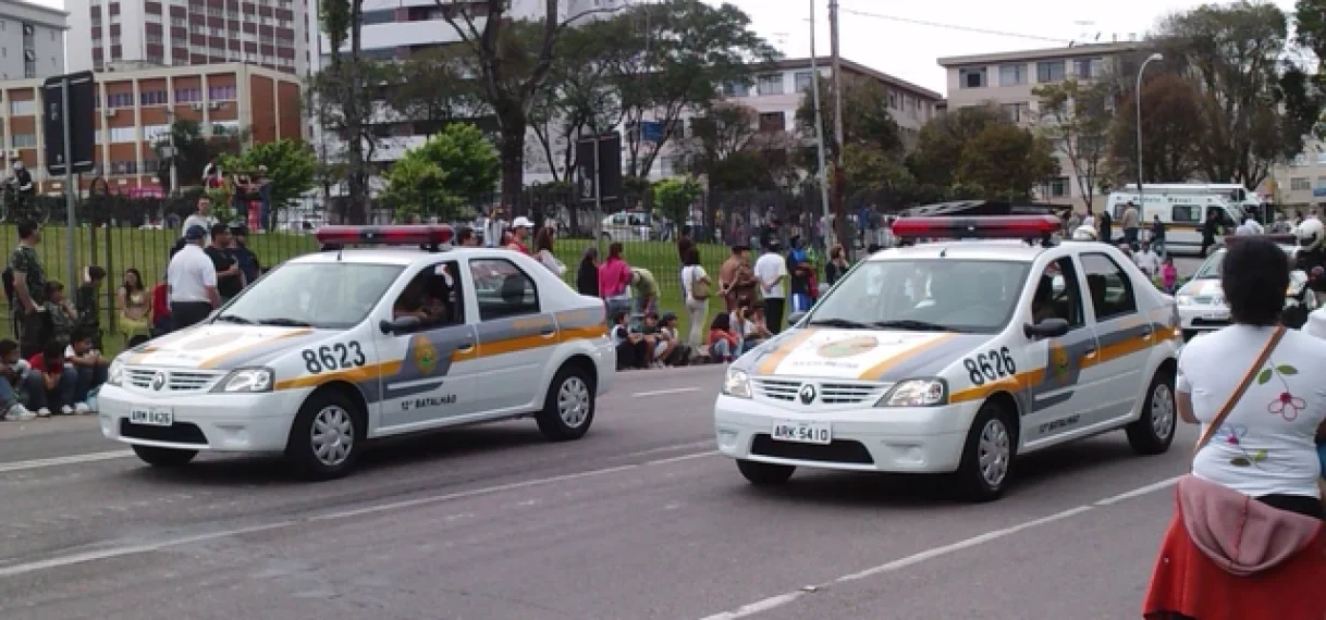 Braziliaanse politie doodt man die dertien jonge kinderen gijzelde