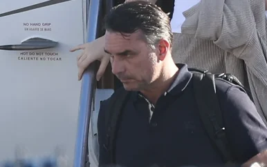Bolsonaro wil oppositie Brazilië leiden vanuit VS en noemt zich gekozen president