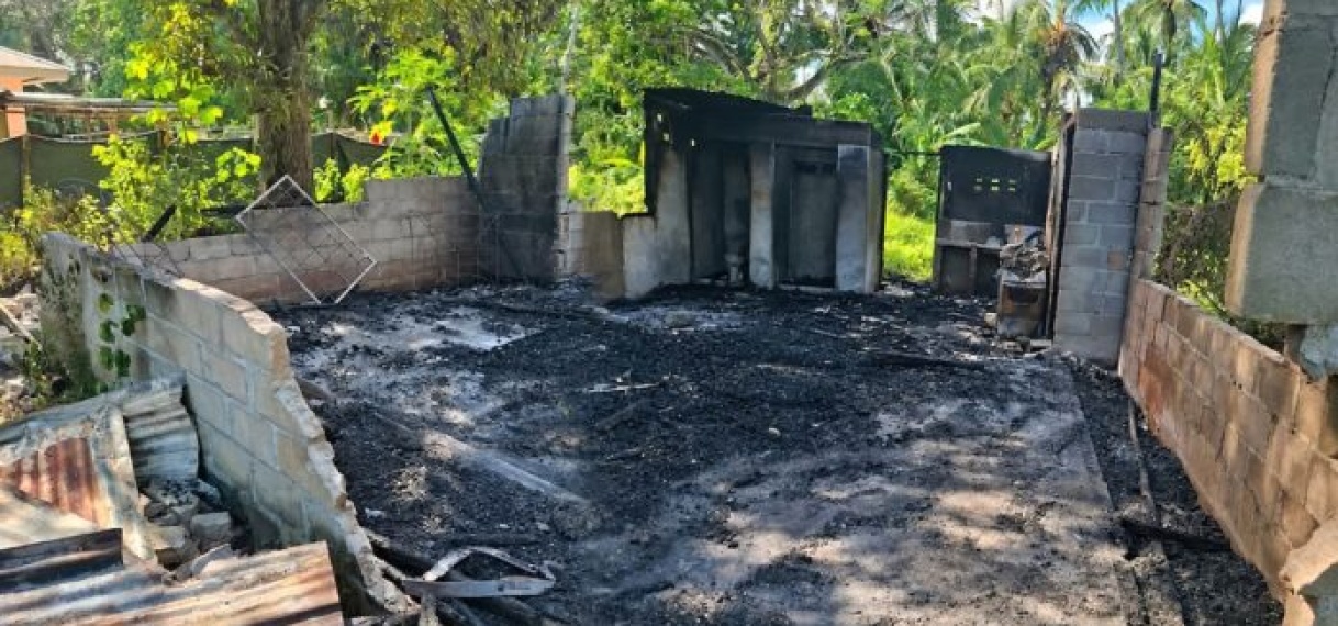 Woning in Coronie volledig afgebrand