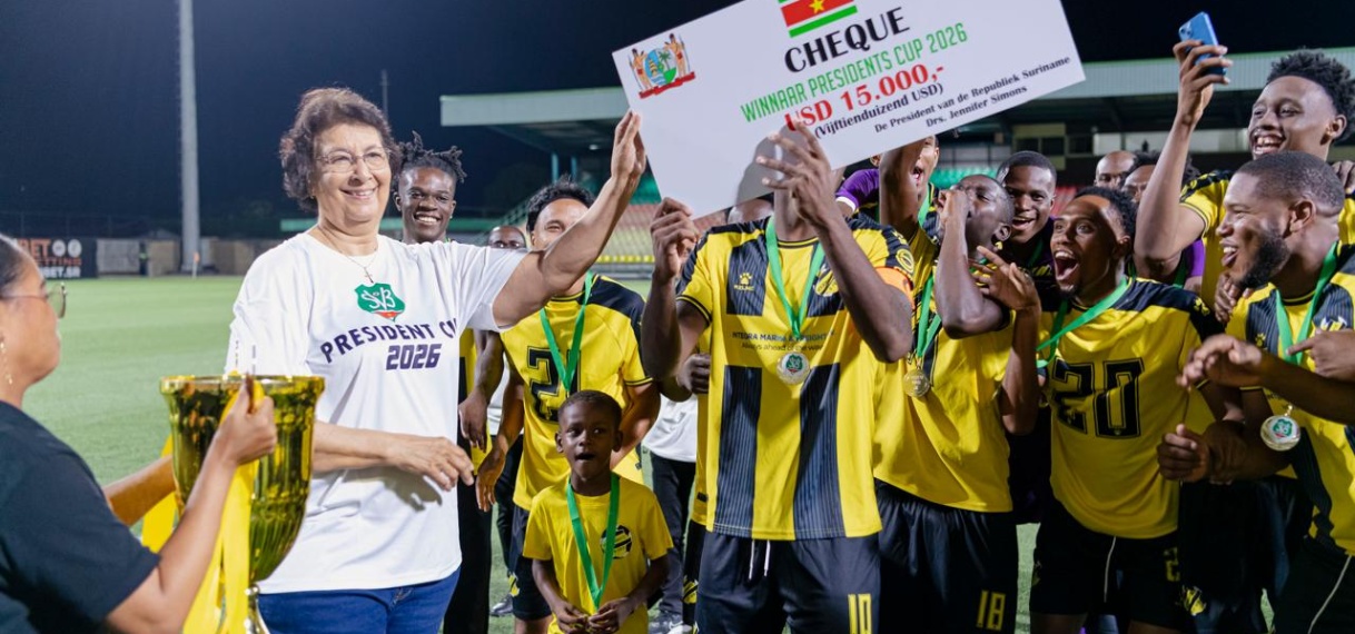 President Simons reikt President’s Cup 2026 uit aan Voorwaarts