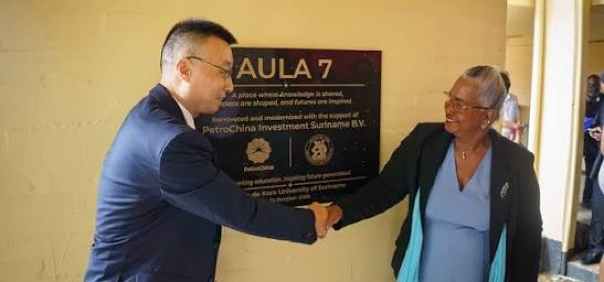 PetroChina financiert renovatie en modernisering auditorium ADEKUS